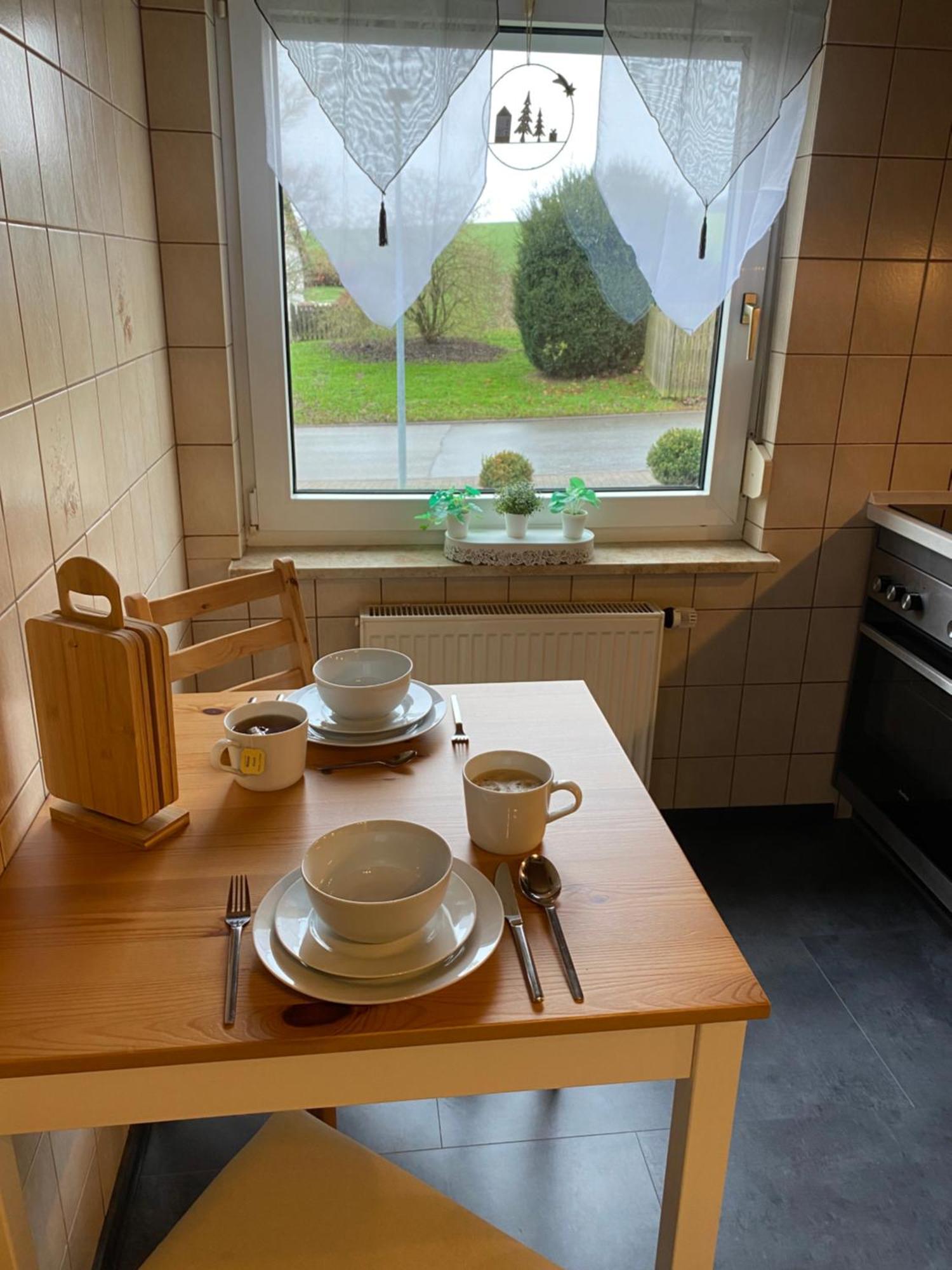 Schoene Ferien- Monteurswohnung - Ruhig Und Malerisch Gelegen Appartement