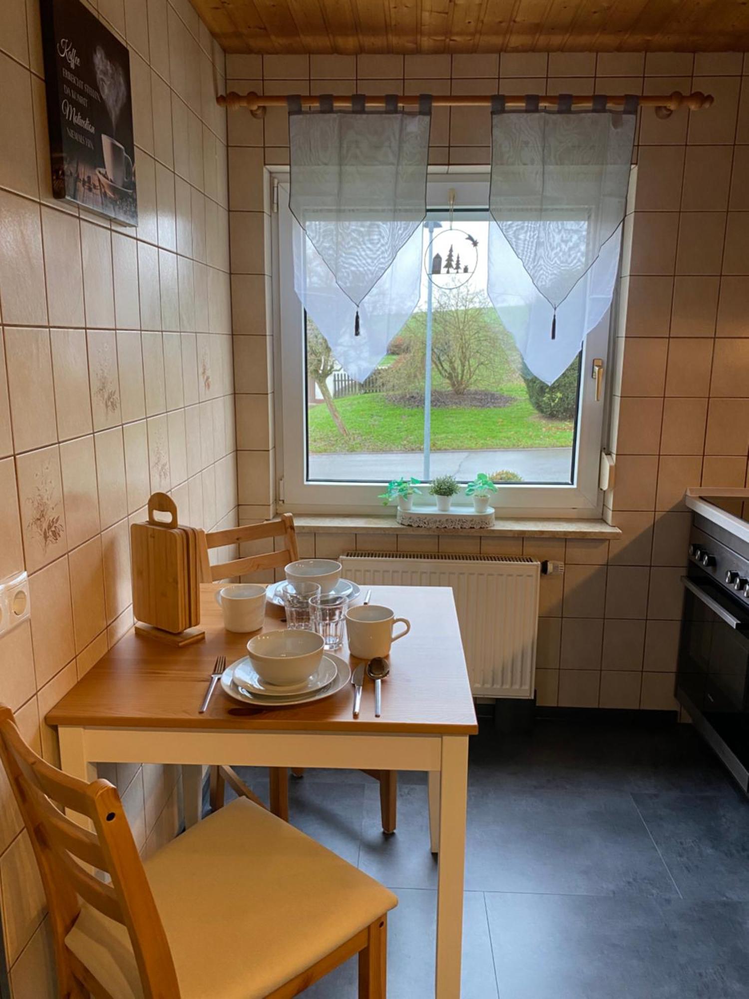 Appartement Schoene Ferien- Monteurswohnung - Ruhig Und Malerisch Gelegen *