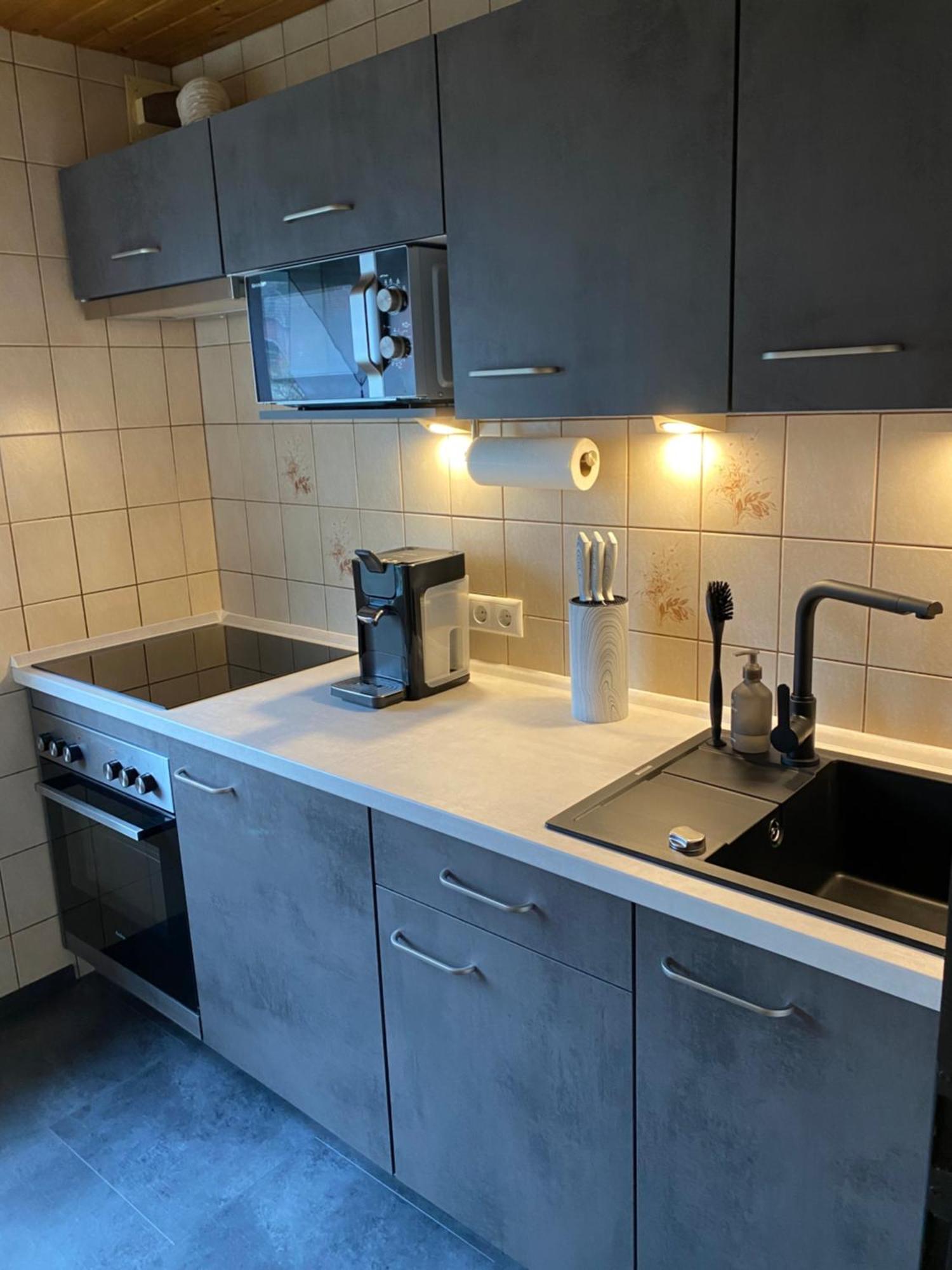Schöne Ferien-/ Monteurswohnung * Frisch Renoviert * Hofgeismar